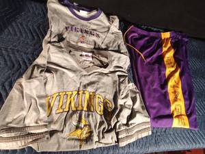 lot 30 image: 2 NFL Viking t-shirts and 1pr NFL Viking pants