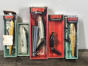 lot 262 image: Lot of 5 Rapala Fishing Lures with Boxes
