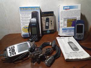lot 73 image: 3 Lowrance GPS map finders with accessories