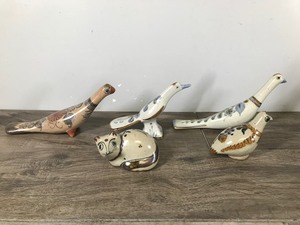 lot 285 image: 5 - Tonala Mexican Folk Art Pottery Hand Painted  - 4 Birds and 1 Cat