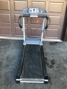 lot 8 image: Thermadyne TM 940 Treadmill on Wheels - Smoke Free