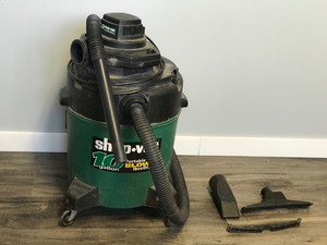 lot 332 image: Shop Vac Brand 10 Gallon Portable Blower WetDry Vac