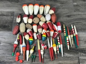 lot 356 image: Lot of Collectible Fishing Bobbers - Cork, Plastic and Wood