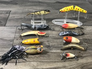 lot 363 image: Lot of 11 Collectible Fishing Lures - see description for more info