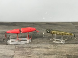 lot 368 image: 2 - Large Wooden Creek Chub Pikie Fishing Lures (No markings stating its a creek chub)