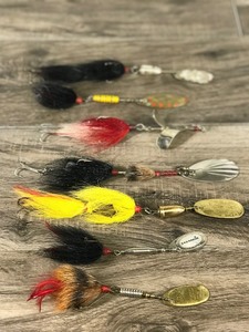 lot 389 image: Lot of 7 Muskie  Pike Fishing Lures - See description for more info