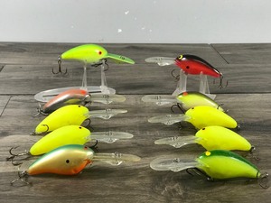 lot 403 image: Lot of 10 Norman Fishing Lures