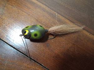 lot 84 image: Vintage Weber Dylike Spinning Frog fishing lure