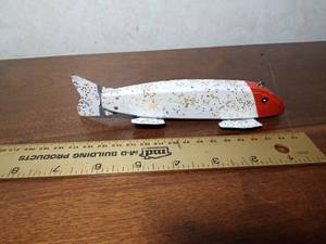lot 95 image: Wood fish spearing decoy with metal fins