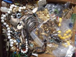 lot 129 image: Jewelry craft charms, beads and more
