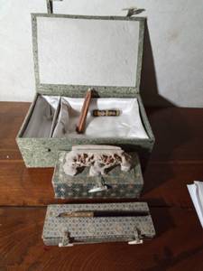 lot 131 image: Vintage boxes of calligraphy, wax sealer and a card holder