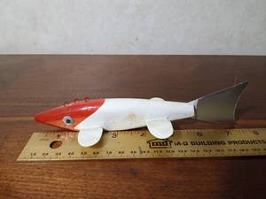 lot 154 image: 08 Signed hand carved wood spearing decoy with metal fins by JJL