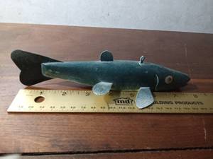 lot 163 image: Signed hand carved wood fish spearing decoy by Dan Rather