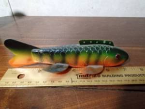 lot 184 image: Signed hand carved wood fish decoy with metal fins by Larry Lange