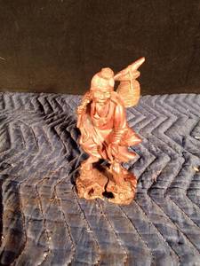 lot 116 image: Vintage carved wood Chinese fisherman