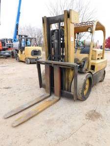 lot 5 image: 1980 Hyster S150A 15,000lb LP Forklift