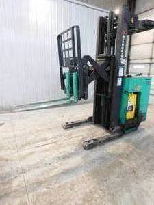 lot 19 image: 2004 Mitsubishi ESR24 Stand Up Electric Reach Truck