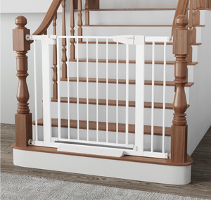 lot 128 image: Cumbor 29.7-40.6 Baby Gate for Stairs, Moms Choice Awards Winner-Dog Gate for Doorways, Pressure Mounted Auto-Close Pet Gates for Dogs Indoor, Safety Child Gate with Easy Walk Thru Door, White