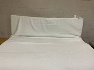 lot 171 image: Mattress Topper For Queen Bed 60x80