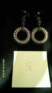 lot 5 image: 100 PR Earrings. New Fashion Jewelry Lot