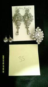 lot 35 image: 120 Earrings &amp Rings New Fashion Jewelry Lot