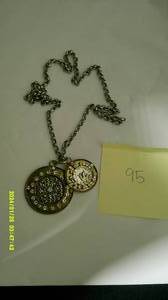 lot 113 image: 30 Necklaces New Fashion Jewelry Lot