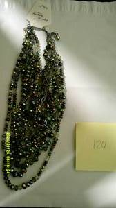 lot 142 image: 16 Necklaces New Fashion Jewelry Lot
