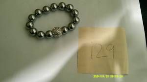 lot 147 image: 20 Bracelets New Fashion Jewelry Lot