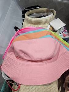 lot 102 image: Hat Tote #3 59 Hats NWT with tote
