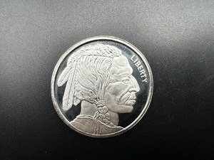 lot 78 image: BU One Ounce .999 Silver Buffalo Round