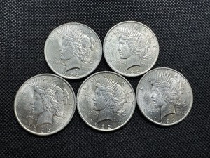 lot 49 image: Five Beautiful Uncirculated 1922 Peace Silver Dollars - Spectacular Coins