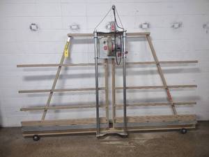 lot 9 image: Safety Speed Cut Panel Saw, Model H...
