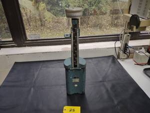 lot 28 image: Brown & Sharpe 5851-12 Hite Indicat...