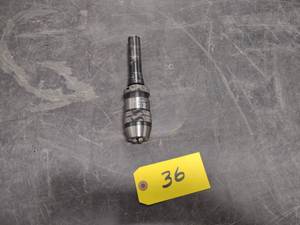 lot 36 image: R8 Toolholder with Jacobs 12 Keyl...