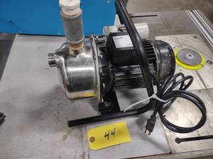 lot 44 image: 1 hp. Pump...