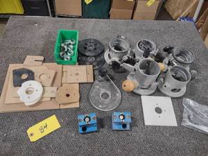 lot 84 image: Router Parts...