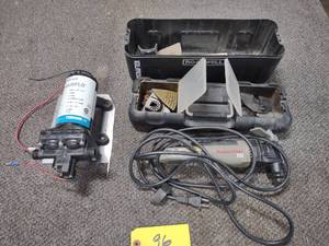 lot 96 image: Pump & Vibrating Tool...