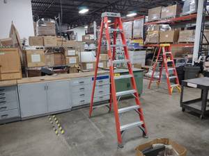 lot 166 image: Keller Pro 8 Fiberglass Step Ladde...