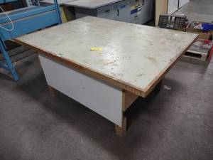 lot 243 image: Work Bench, 68x50...
