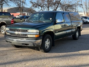 lot 20 image: 2001 CHEVROLET SILVERADO 1500 LT 4x4  No Accidents (NO RESERVE)