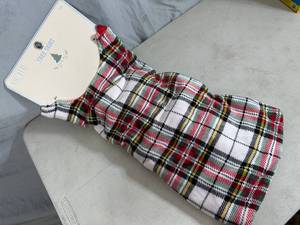 lot 16 image: New Large Christmas Tree Skirt