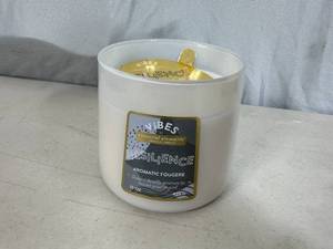 lot 51 image: New Mood Boosting Resilience Aromatic Fougere Dual Wick Candle