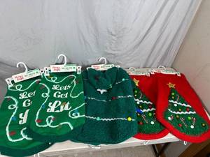 lot 54 image: 5 New Dog  Pet Holiday Clothing - XL