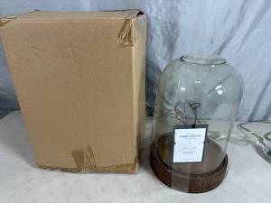 lot 61 image: New Threshold Table Lamp