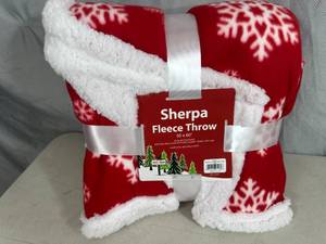 lot 103 image: New Sherpa Reversible Throw Blanket