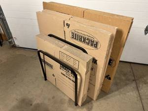 lot 3 image: 33 New Moving  Shipping Boxes with Organizer Rack