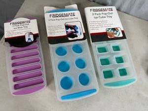 lot 183 image: 6 New Easy Pop-Out Ice Cube Trays