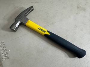 lot 222 image: New Estwing Sure Strike 20 oz Framing Hammer