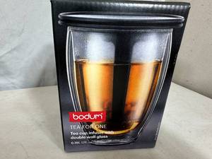 lot 254 image: New Bodum Tea for One Tea Cup Infuser with Glass