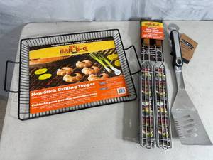 lot 261 image: New BBQ Cooking Accessories, Grill Topper, Spatula, Kabob Rack